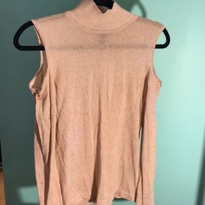 Light blush pink sparkly turtleneck top 💙